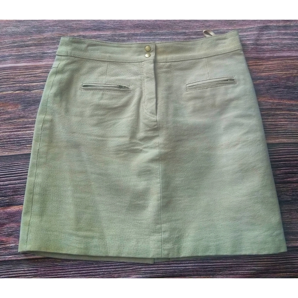 Wilson's Leather Maxima Skirts size 2 tan